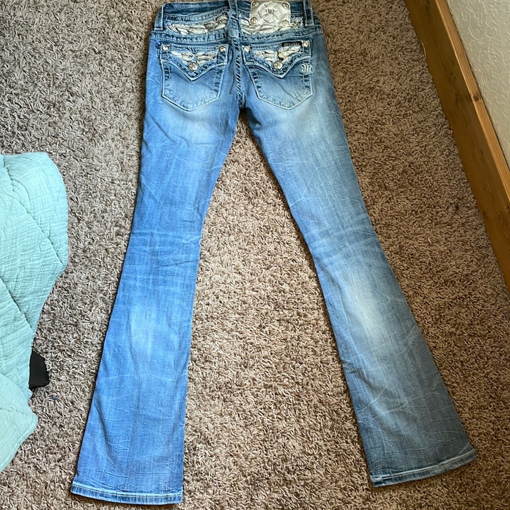 Miss Me signature boot Jeans size 23. Inseam 31